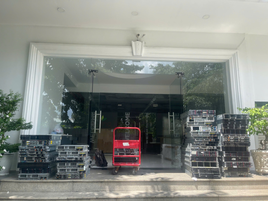 Lợi ích khi thuê server vật lý mang về văn phòng