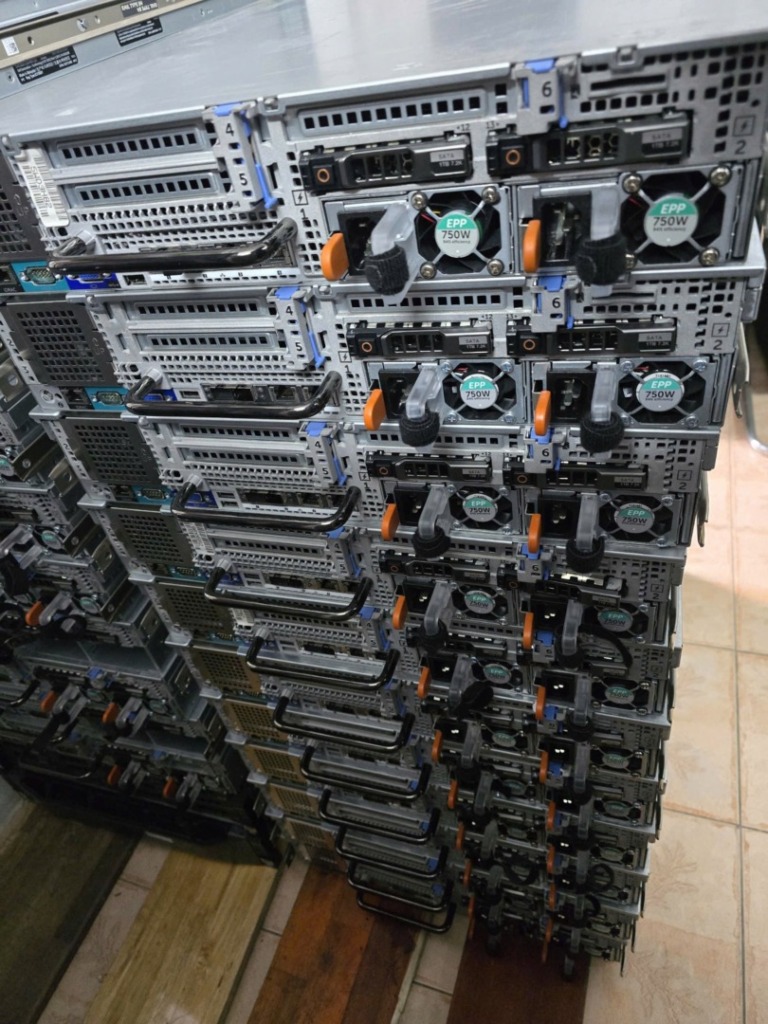 Server vật lý có còn lợi thế khi Cloud ngày càng phổ biến